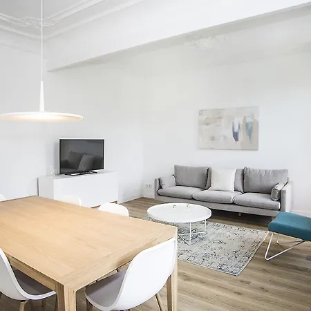 Homesearch Eixample Apartament *