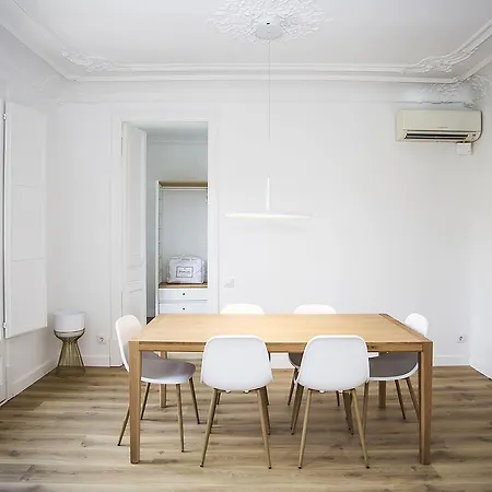Apartament Homesearch Eixample Barcelona