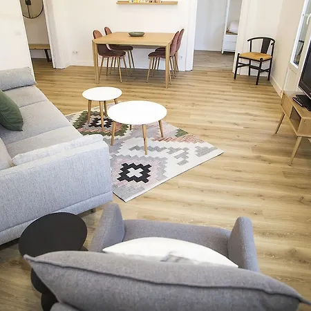 Apartament Homesearch Eixample