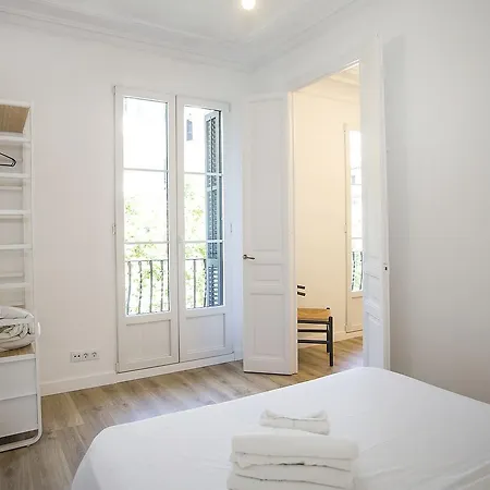 Homesearch Eixample Apartament Barcelona